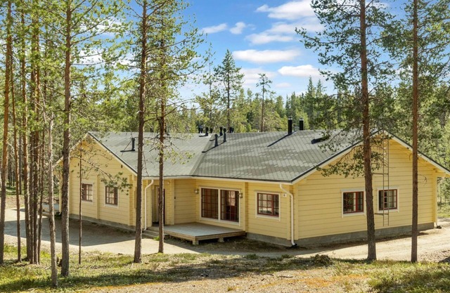 Hampus Holiday Home by Interhome