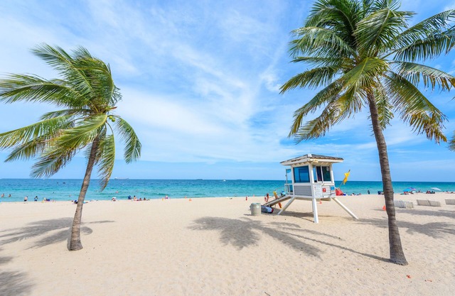 Happy Escape, 15 Min to Beach, Massage Shower Jets, Bar, and BBQ