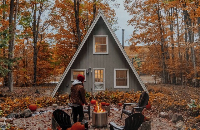 Harbor Springs A-frame 5 min from town!
