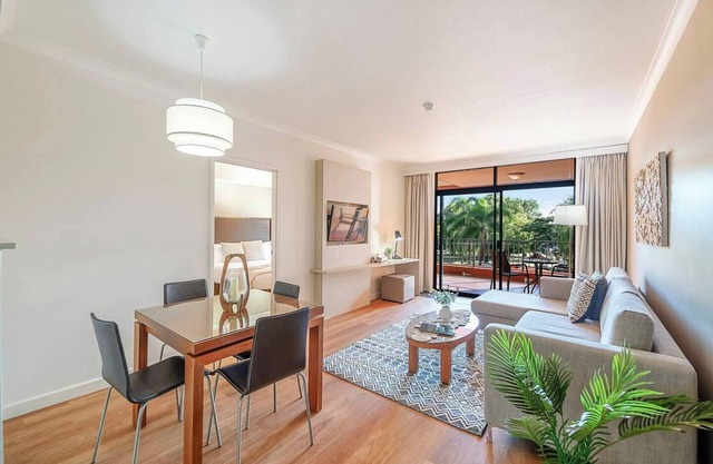 Harbour Highlight Poolside Living on Esplanade