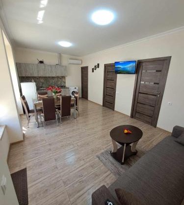 Hasmik house