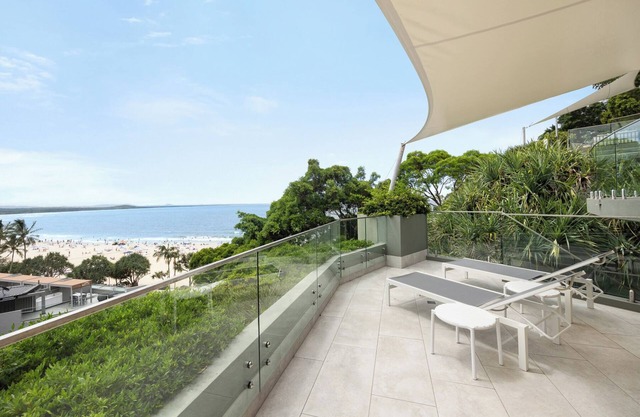 Hastings Park 3: Scenic Beachside Retreat | A/C | heated pool | staffed reception