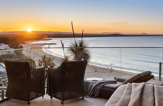 Hastings Park 5: Lavish Ocean Vista Luxury | 4BR | AC | gourmet kitchen