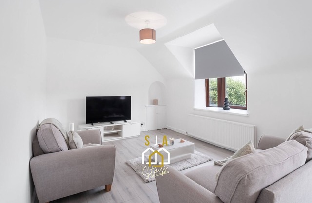 Hay Residence - SJA Stays – Modern 3 Bed Apartment