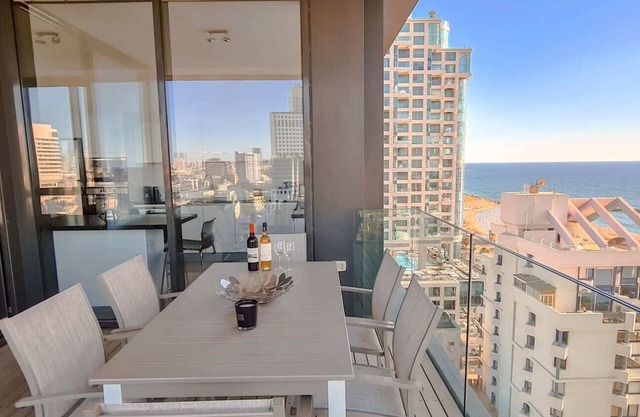 HaYarkon Diamant - Two Bedroom Apartment, Sleeps 5