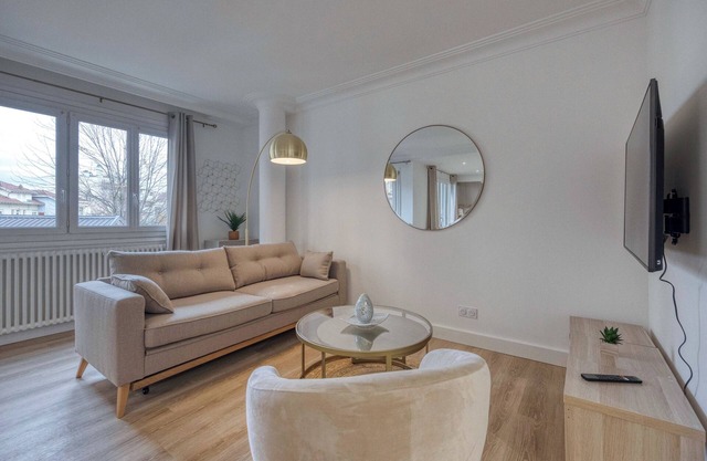 #HE | The Golden Escape 🪙 | Ile Verte, luminous, renovated