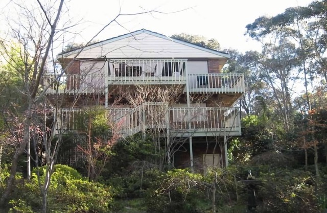 Hearthstone | Close to Govetts Leap lookouts and bushwalks