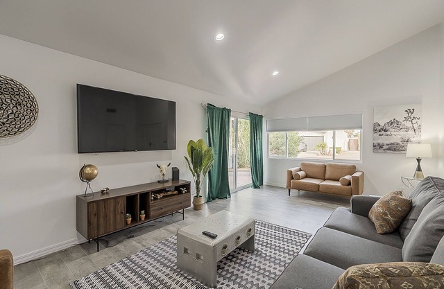 Heated Pool |Scottsdale Retreat| 4 Bedroom/2 Bath Home| Gameroom |