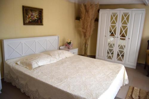 HelenHome