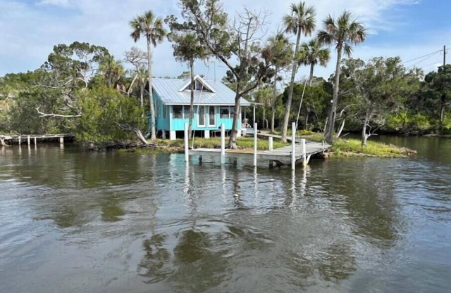 Hellgate Island scallop house, boat access only