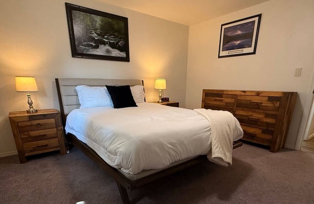 Helm’s Haven – A Cozy Traveler’s Retreat in Boise