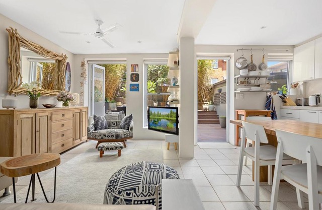 HERE21M - Coastal Chic at Maroubra