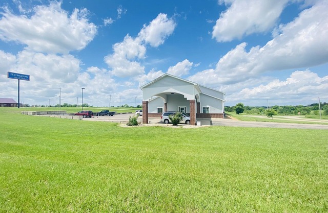 Herington Inn & Suites