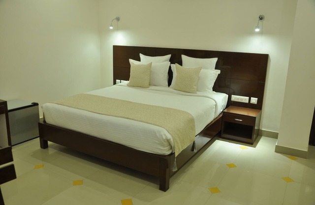 Heritage spacious Room @ walled city