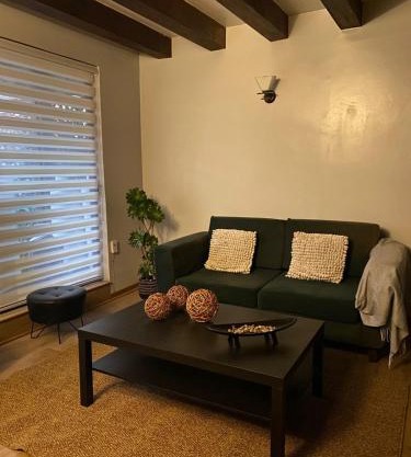 Hermosa casa en barrio residencial
