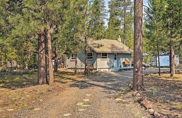 High Lakes Hideaway: La Pine Fishing Cabin!