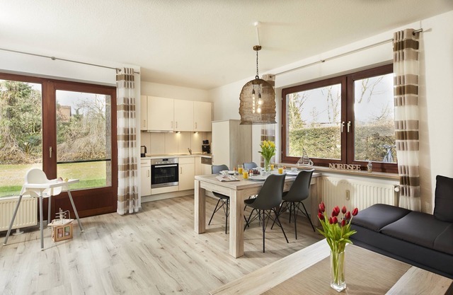High quality equipped, cozy apartment with terrace & large garden