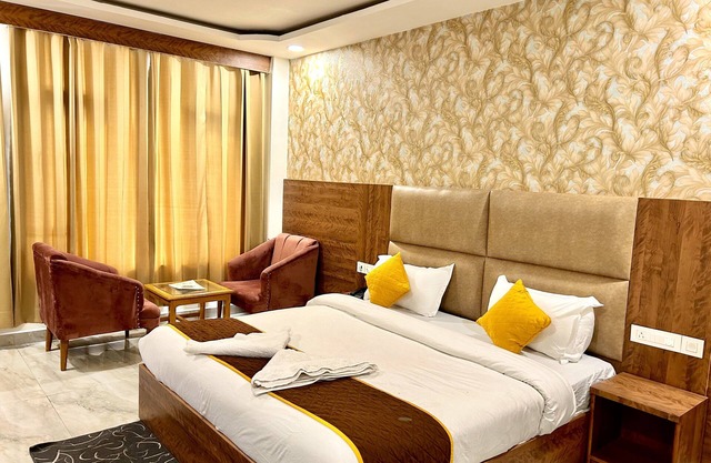 High Sky Resort - Best Luxury Hotel in Dharamkot