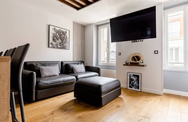 High standing apartment near Porte de Versailles