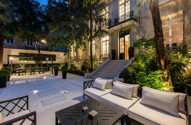 HIGHSTAY - Luxury Serviced Villa - Poincaré