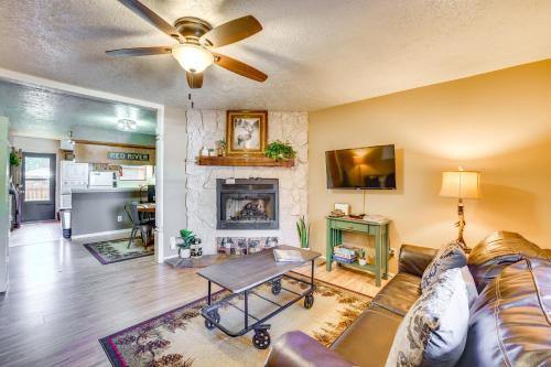 Hike, Bike and Ski Red River Condo with Spa Access