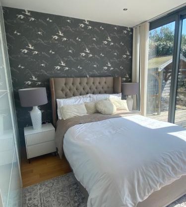 Hillcrest Lodge