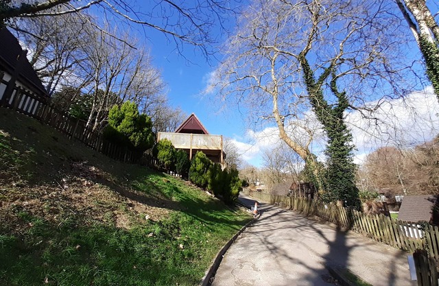 HILLSIDE, pet friendly, character holiday cottage in Gunnislake