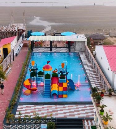 Hindusthan Inn - On Beach