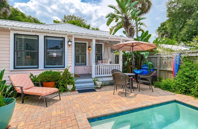 Historic Downtown Cottage with Private/Heated Pool! Walk to everything!