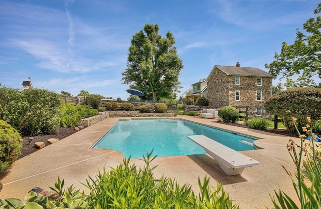 Historic Farmhouse with Pool & Hot Tub in Wine Country, Near Washington, DC
