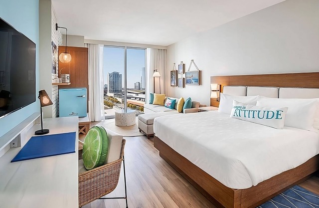 Historic Glam Hotel, Nashville! Modern Suites w/Rooftop Pool