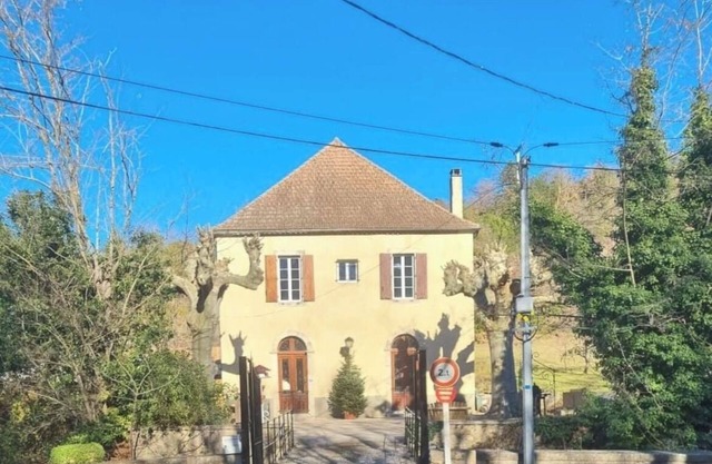 Historical House in Campagne