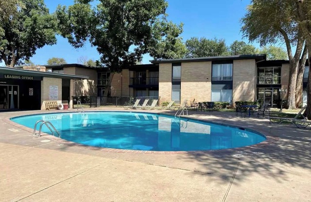 Hoff Gardens 9 - 2BR 2BA - Downtown Lubbock