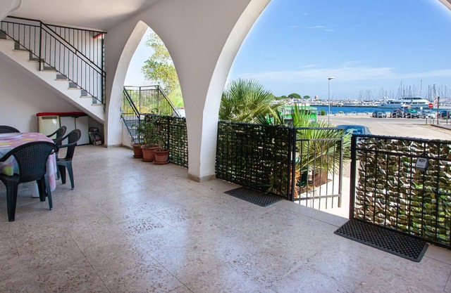 Holiday Apartment 'Beautiful house 350m from the beach' with Sea View, Terrace & Wi-Fi