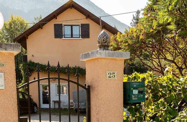Holiday Apartment "Du Haut" with Mountain View