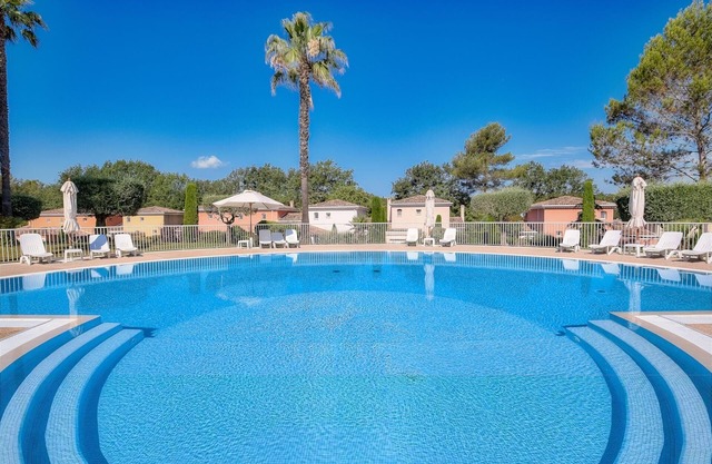 Holiday apartment Mougins for 1 - 5 persons with 2 bedrooms - Holiday apartment in one or multi-fami