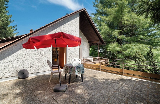 Holiday Apartment 'No. 9' with Mountain View and Balcony; additional dogs upon request