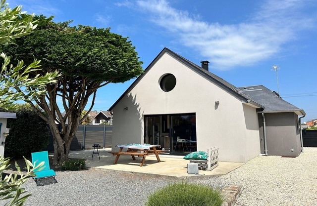 Holiday Home in Normandy near Sandy Beach