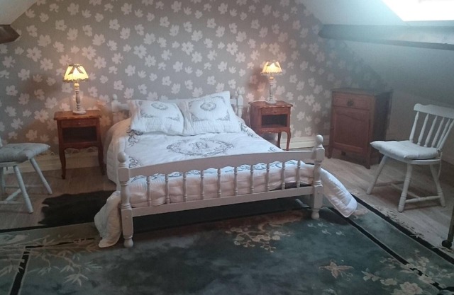 Holiday house Vallières les Grandes for 1 - 4 persons with 2 bedrooms - Row house