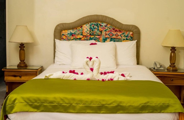 Holiday Haven Resort Honeymoon wt Jacuzzi