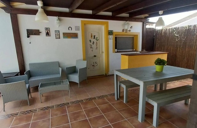 Holiday Home 'Victoria' with Private Pool, Wi-Fi and Air Conditioning