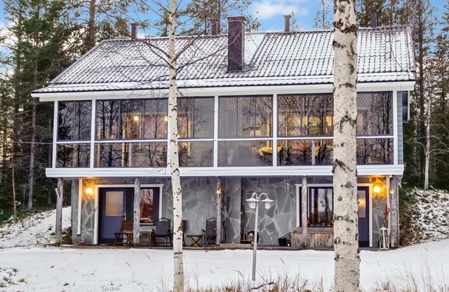 Holiday Home Äkäsjärven lomamökit 2 by Interhome