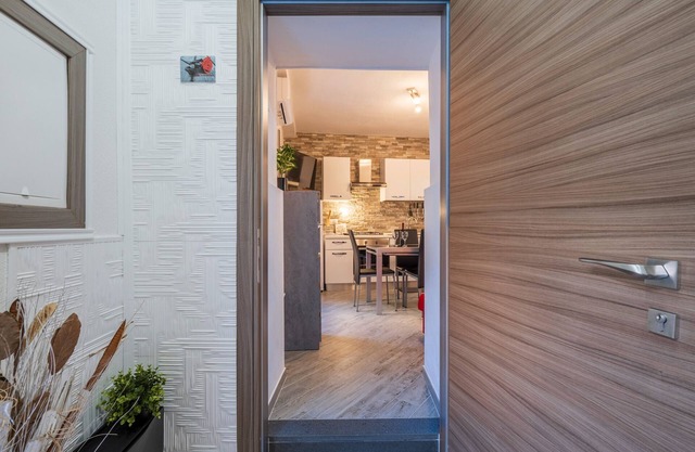 Holiday Home 'Al Vico Dante' with Garden, Wi-Fi and Air Conditioning