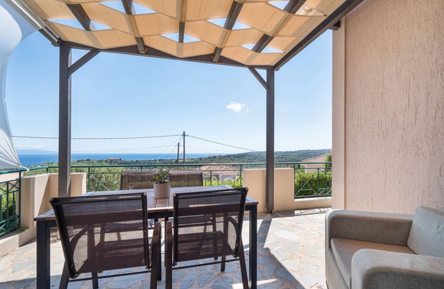 Holiday Home 'Amalia' with Sea View, Wi-Fi and Air Conditioning