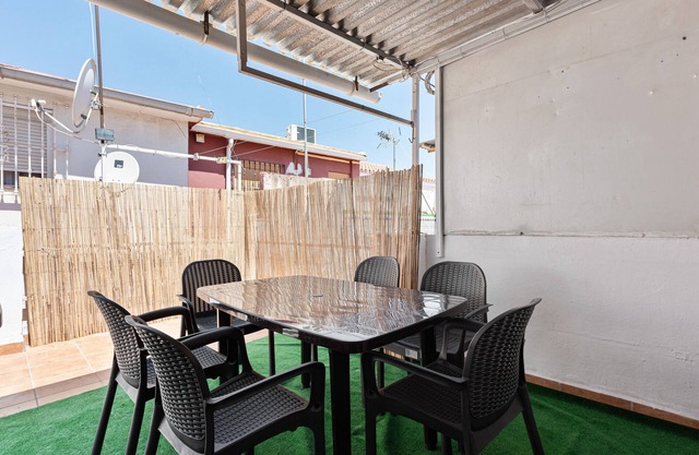 Holiday Home 'Casa Ana La Rosaleda' with Private Terrace, Wi-Fi and Air Conditioning