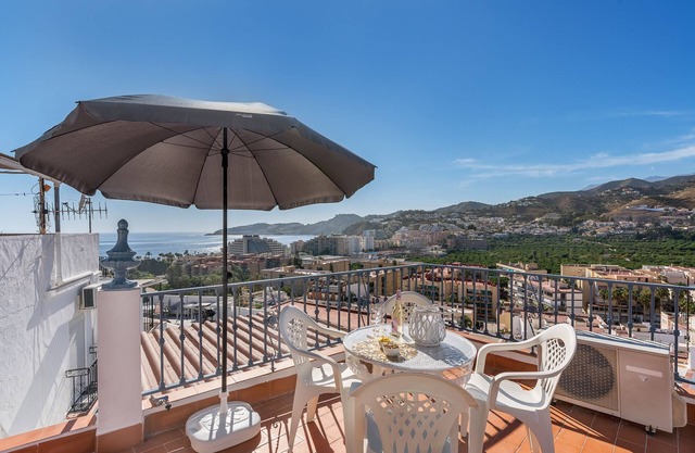 Holiday Home 'Casa Carmen' with Sea View, Wi-Fi and Air Conditioning