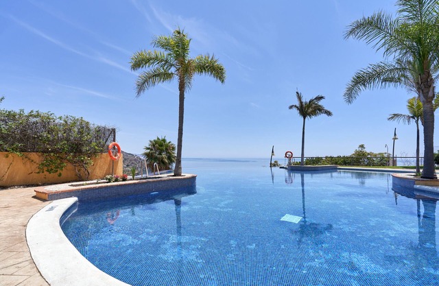 Holiday Home 'Casa Fuentes 2 B2' with Sea View, Wi-Fi and Air Conditioning