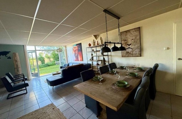 Holiday Home de Binnengouw - Countryside Bliss