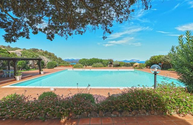 Holiday Home "Depandance con piscina" with Shared Pool & Wi-Fi