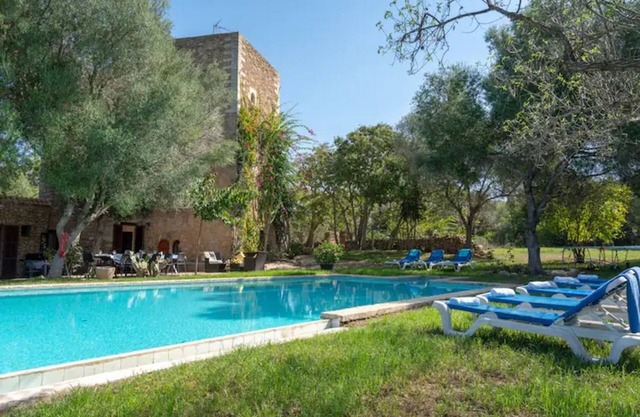 Holiday Home 'Finca Son Xona' with Mountain View, Private Pool and Wi-Fi